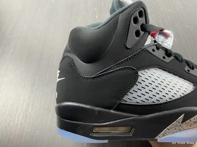 1st Kicks Shoes (2016) Retro Metallic Jordan 845035-003 Black 5 0502